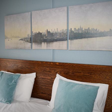 スケッグネス Woolpack Pub & Kitchen Bed & Breakfast エクステリア 写真
