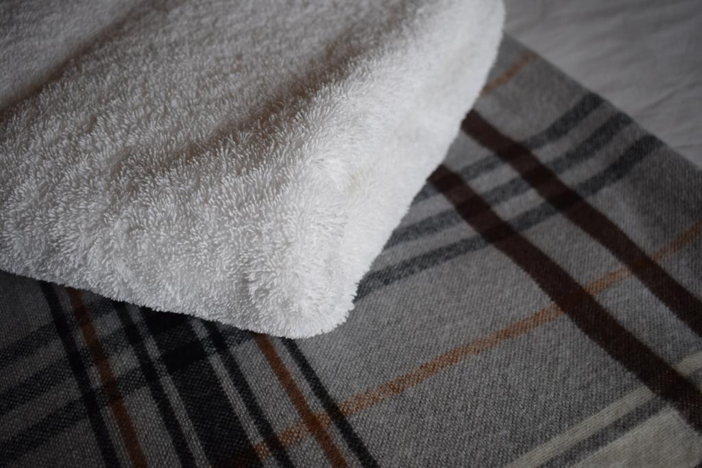スケッグネス Woolpack Pub & Kitchen Bed & Breakfast エクステリア 写真