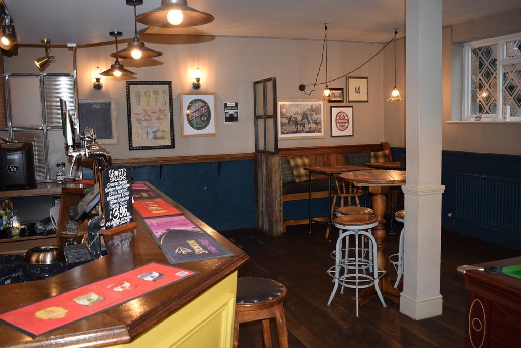 スケッグネス Woolpack Pub & Kitchen Bed & Breakfast エクステリア 写真