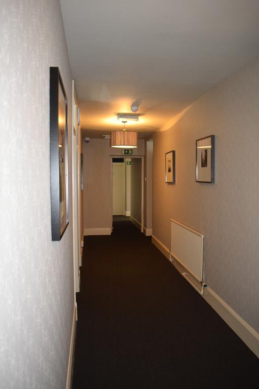 スケッグネス Woolpack Pub & Kitchen Bed & Breakfast エクステリア 写真