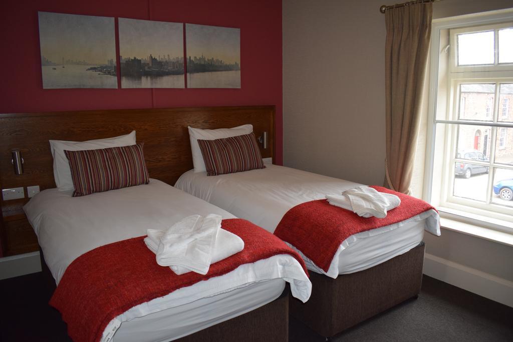 スケッグネス Woolpack Pub & Kitchen Bed & Breakfast エクステリア 写真