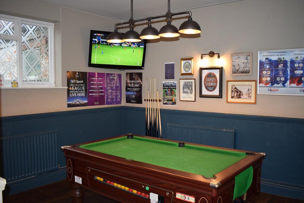 スケッグネス Woolpack Pub & Kitchen Bed & Breakfast エクステリア 写真